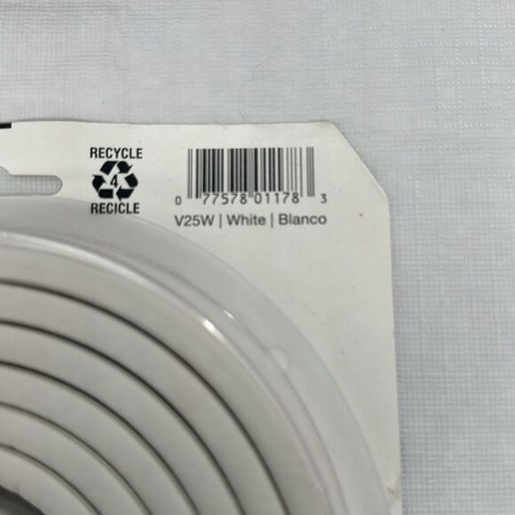 Frost King EPDM D-Profile Self-Stick Weatherseal Medium Gap 1/4" x 5/16" USA - Picture 3 of 6